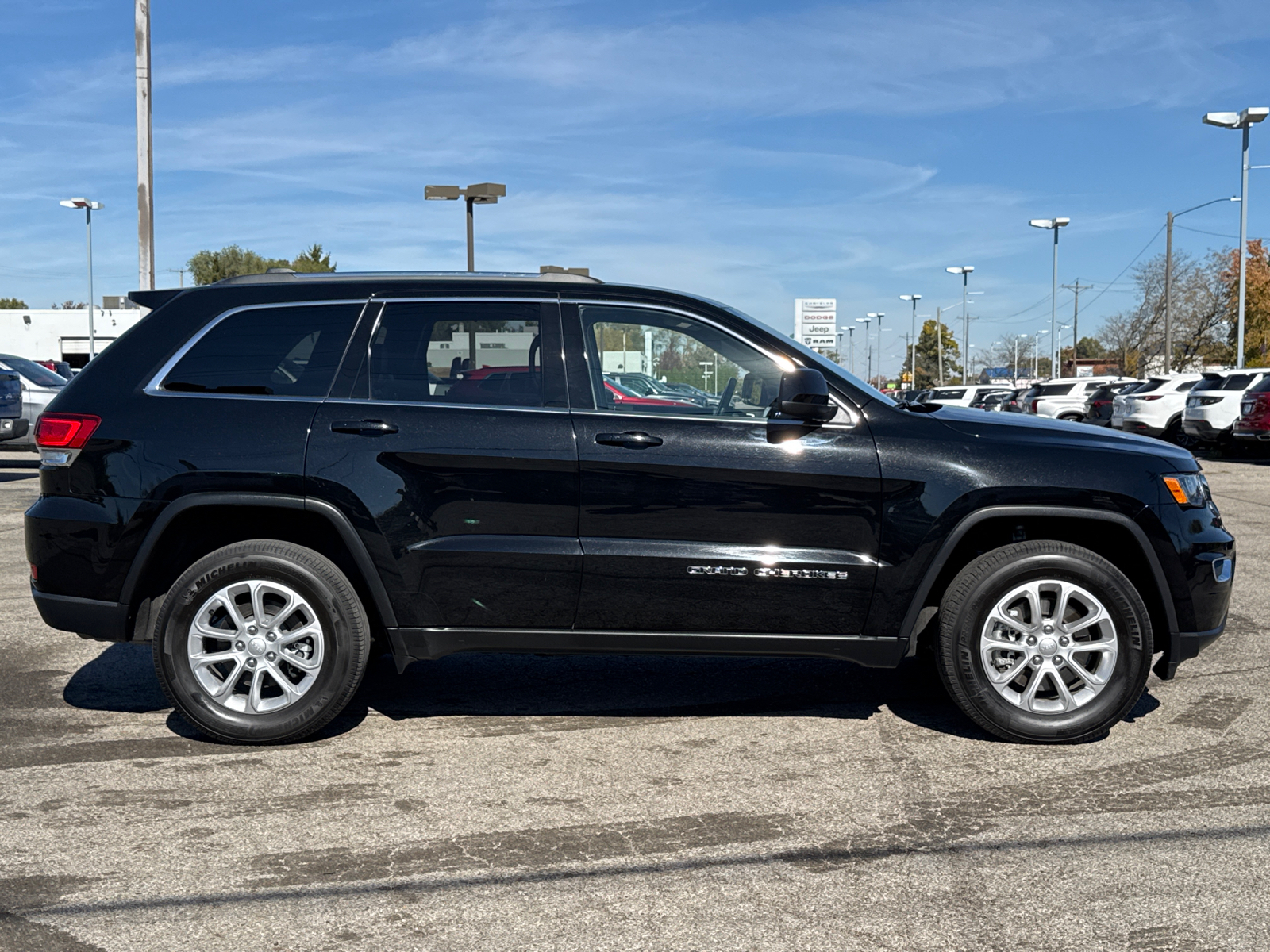 2021 Jeep Grand Cherokee Laredo X 2