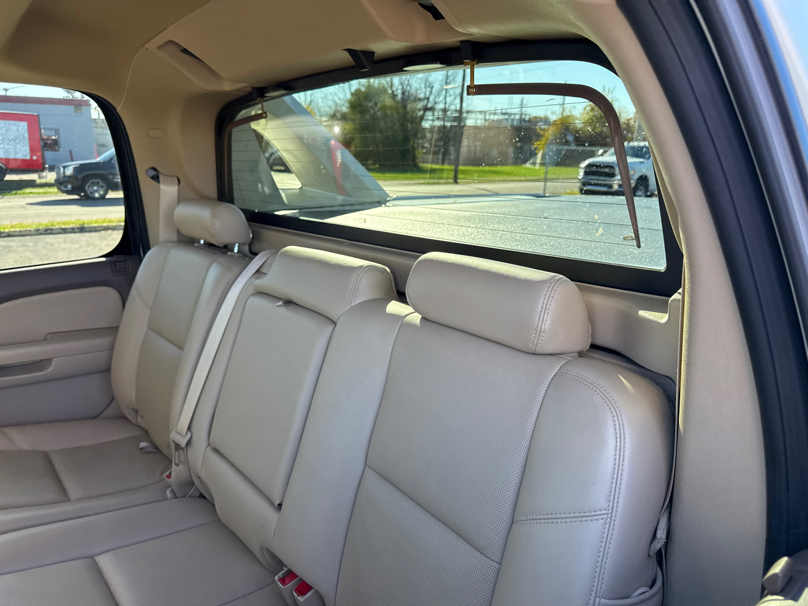 2013 Chevrolet Avalanche 1500 LTZ 28