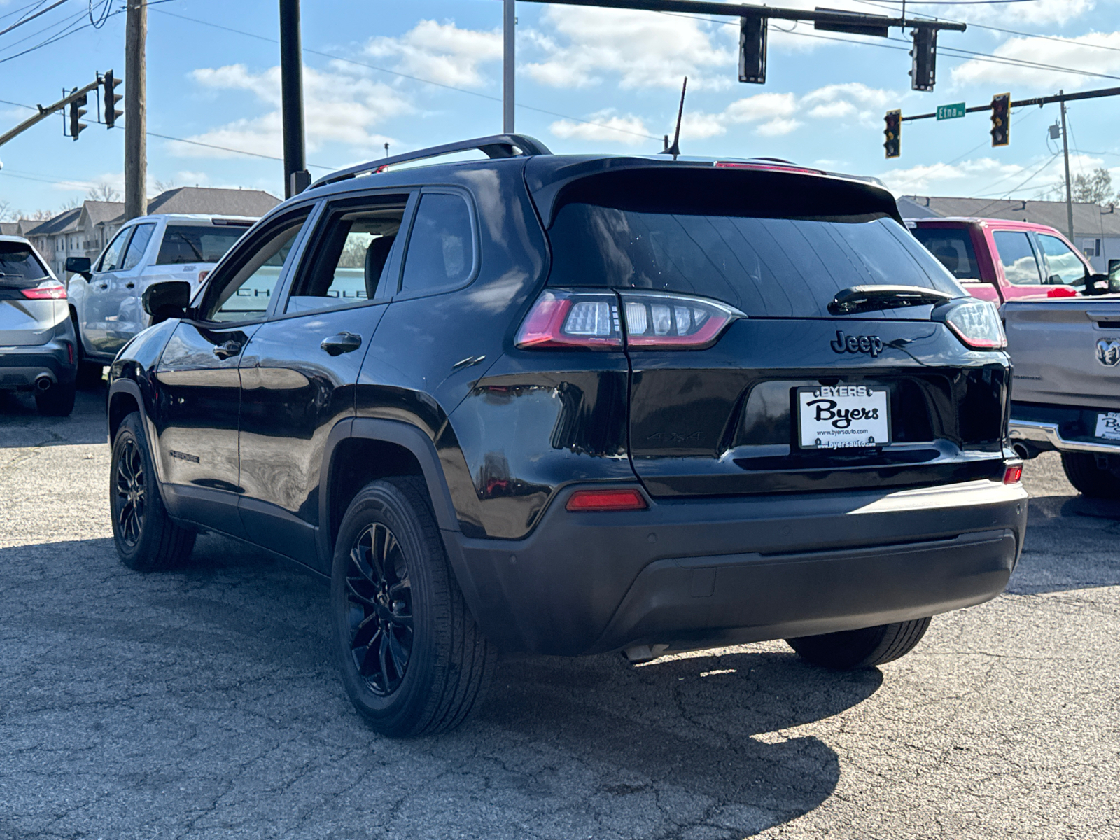 2023 Jeep Cherokee Altitude 4