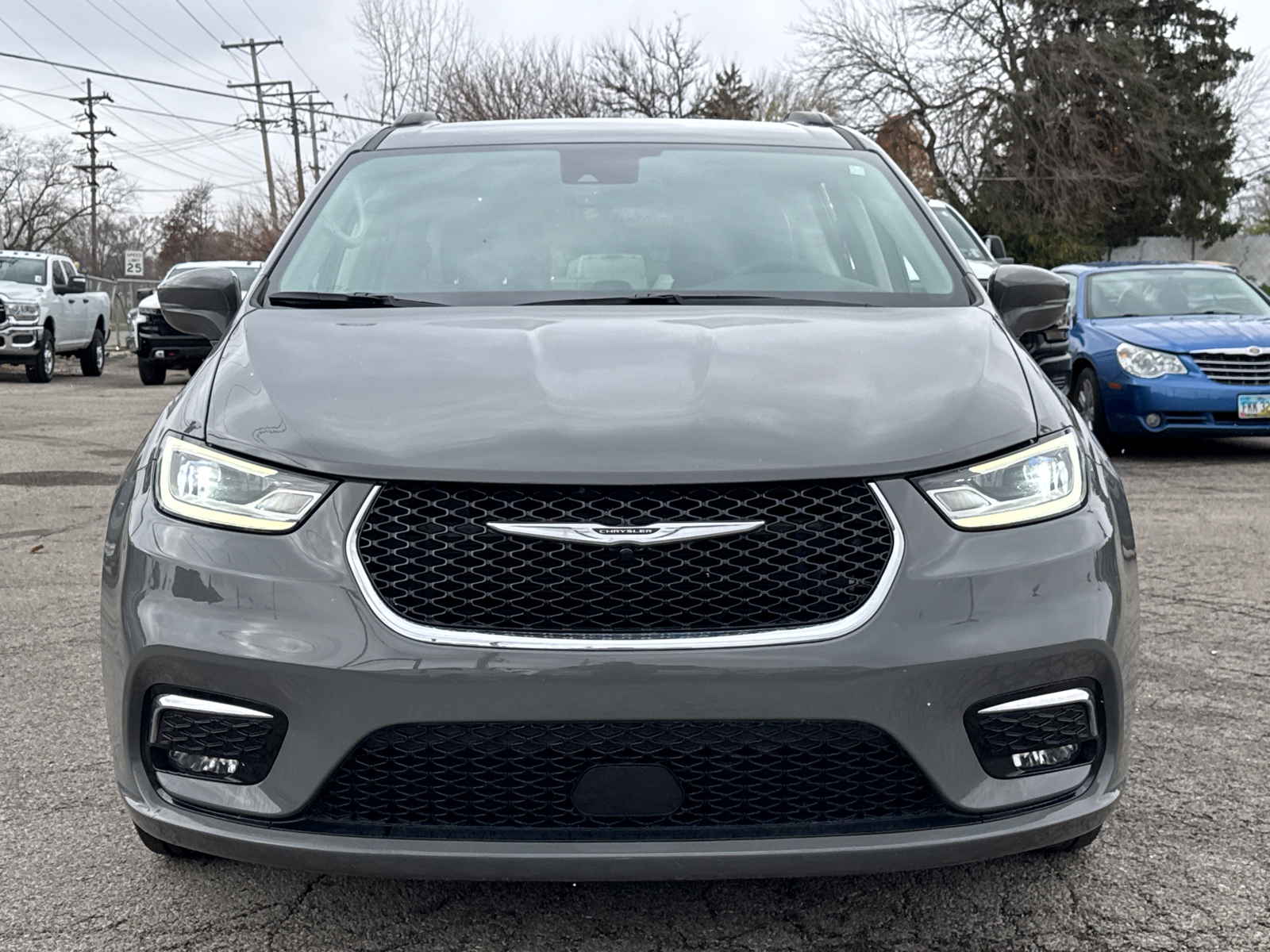 2022 Chrysler Pacifica Touring L 34