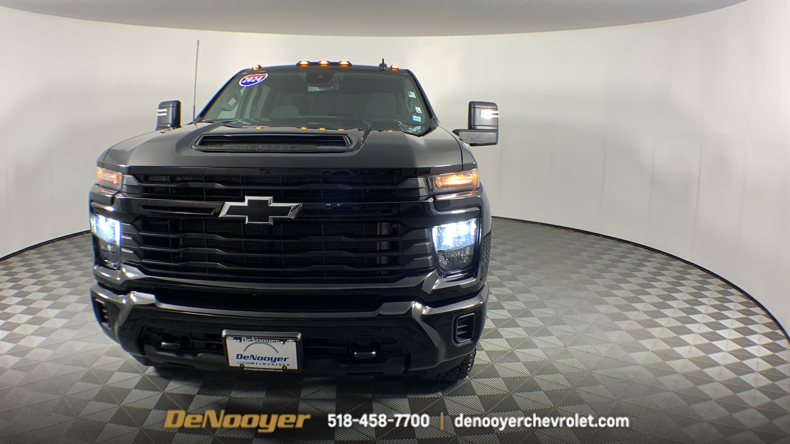 2024 Chevrolet Silverado 2500HD Custom 11