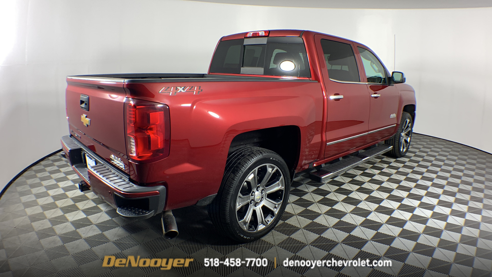 2018 Chevrolet Silverado 1500 High Country 9