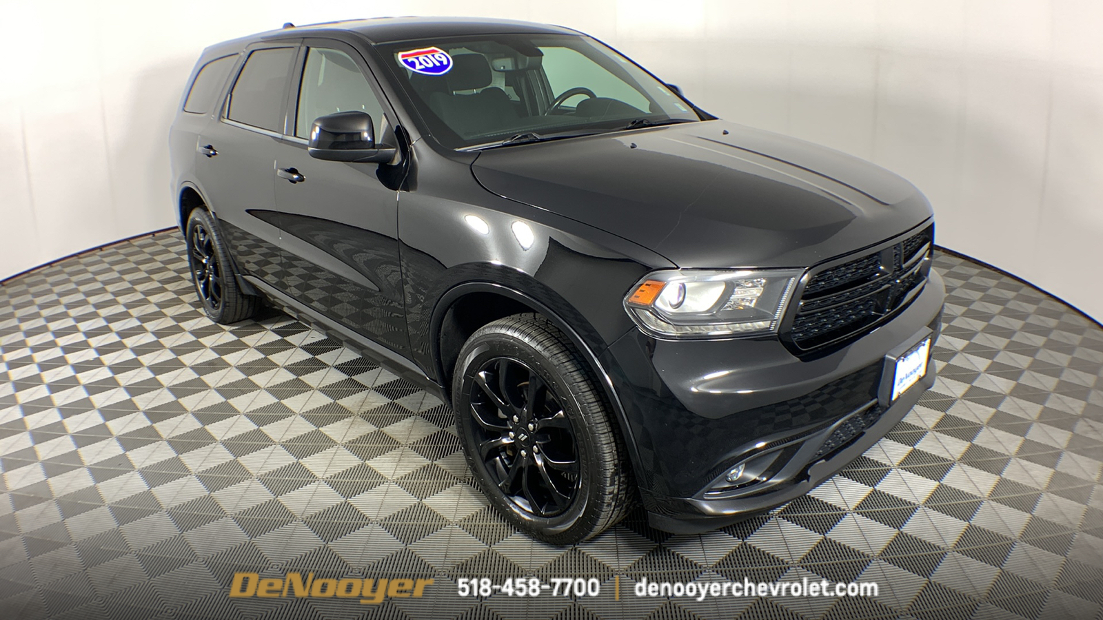 2019 Dodge Durango SXT 1