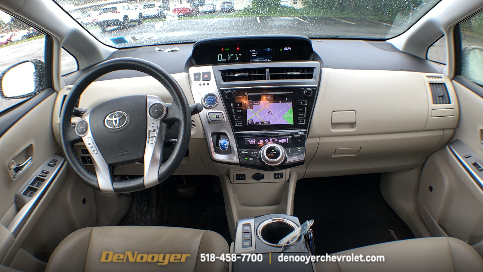 2015 Toyota Prius v  11