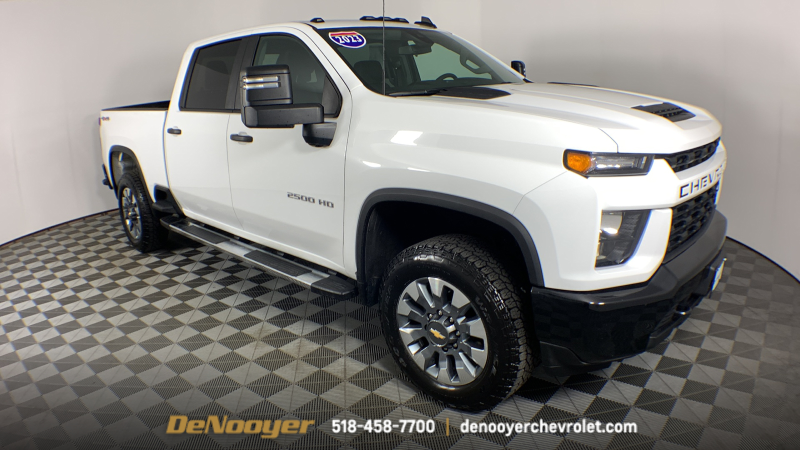 2023 Chevrolet Silverado 2500HD Custom 1