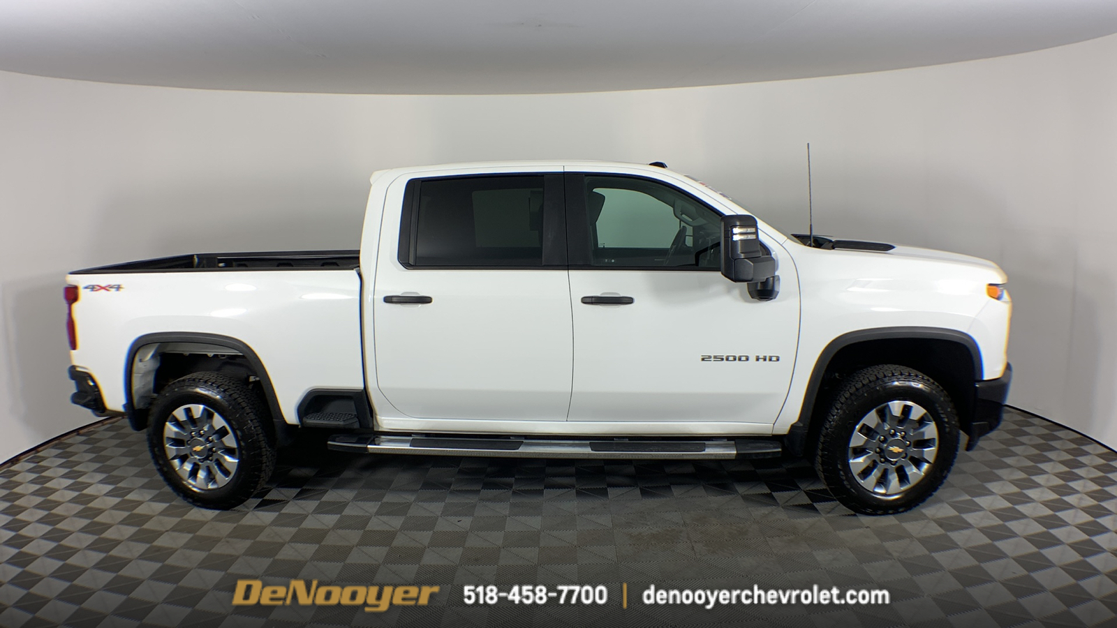 2023 Chevrolet Silverado 2500HD Custom 10