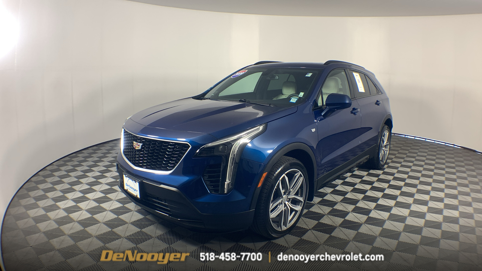 2019 Cadillac XT4 Sport 3