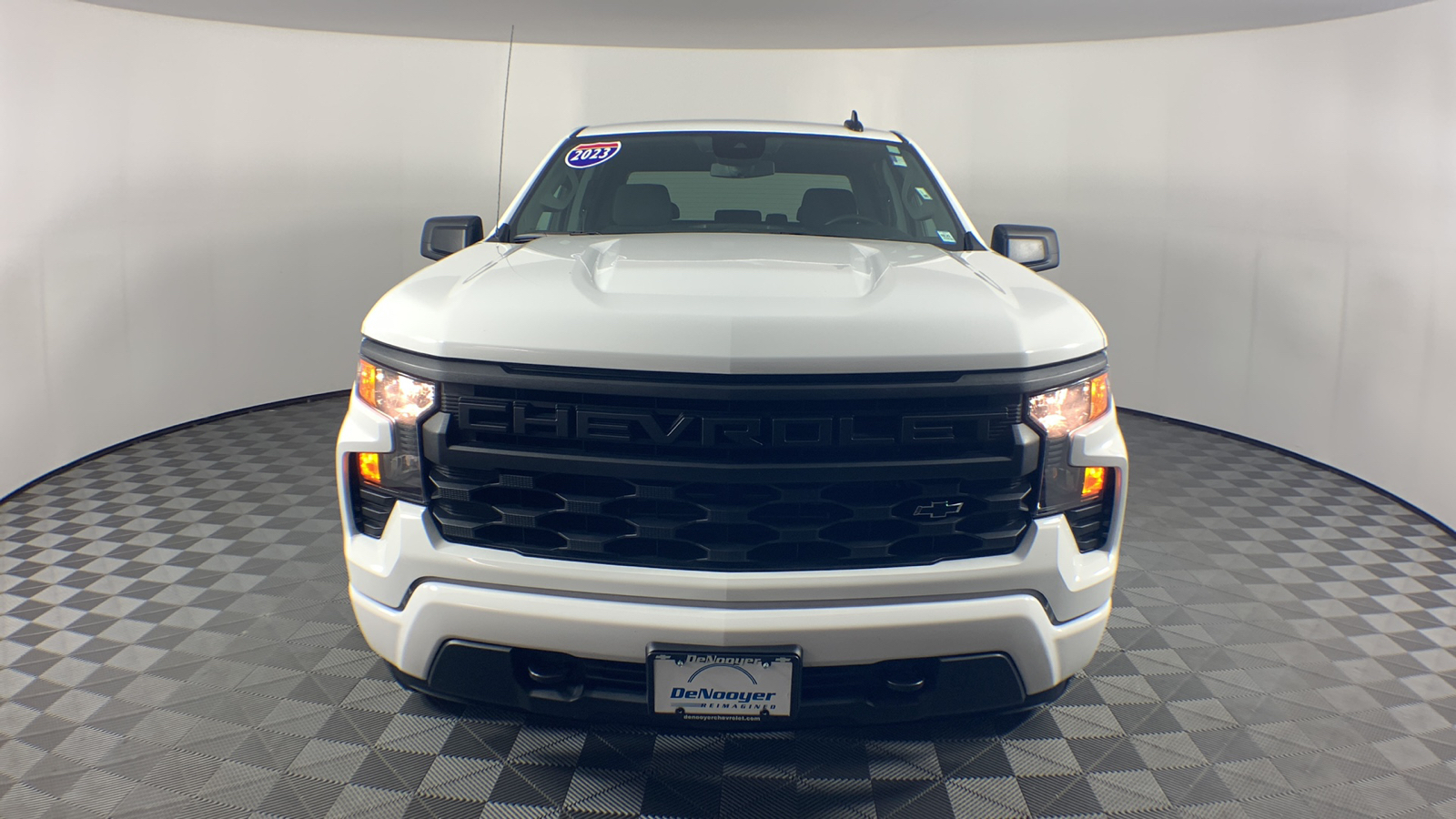 2023 Chevrolet Silverado 1500 Custom 12