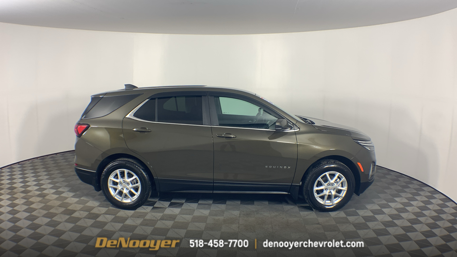 2024 Chevrolet Equinox LT 10