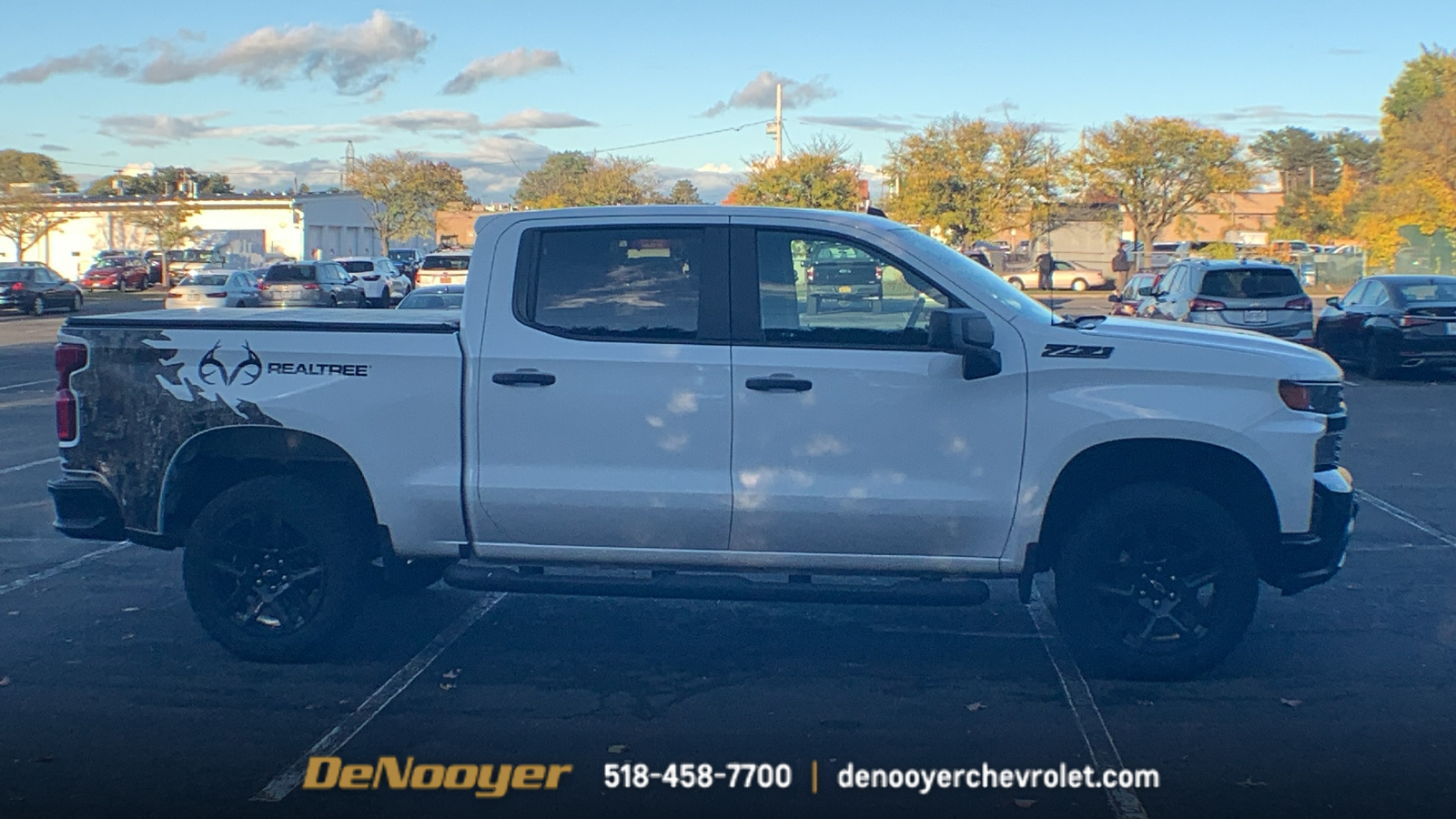 2021 Chevrolet Silverado 1500 Custom Trail Boss 10