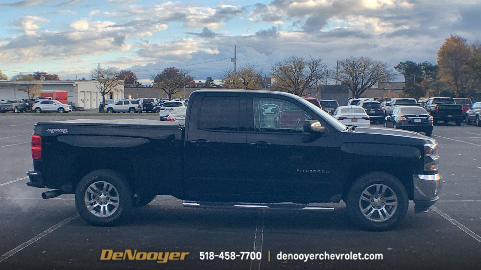 2017 Chevrolet Silverado 1500 LT 10