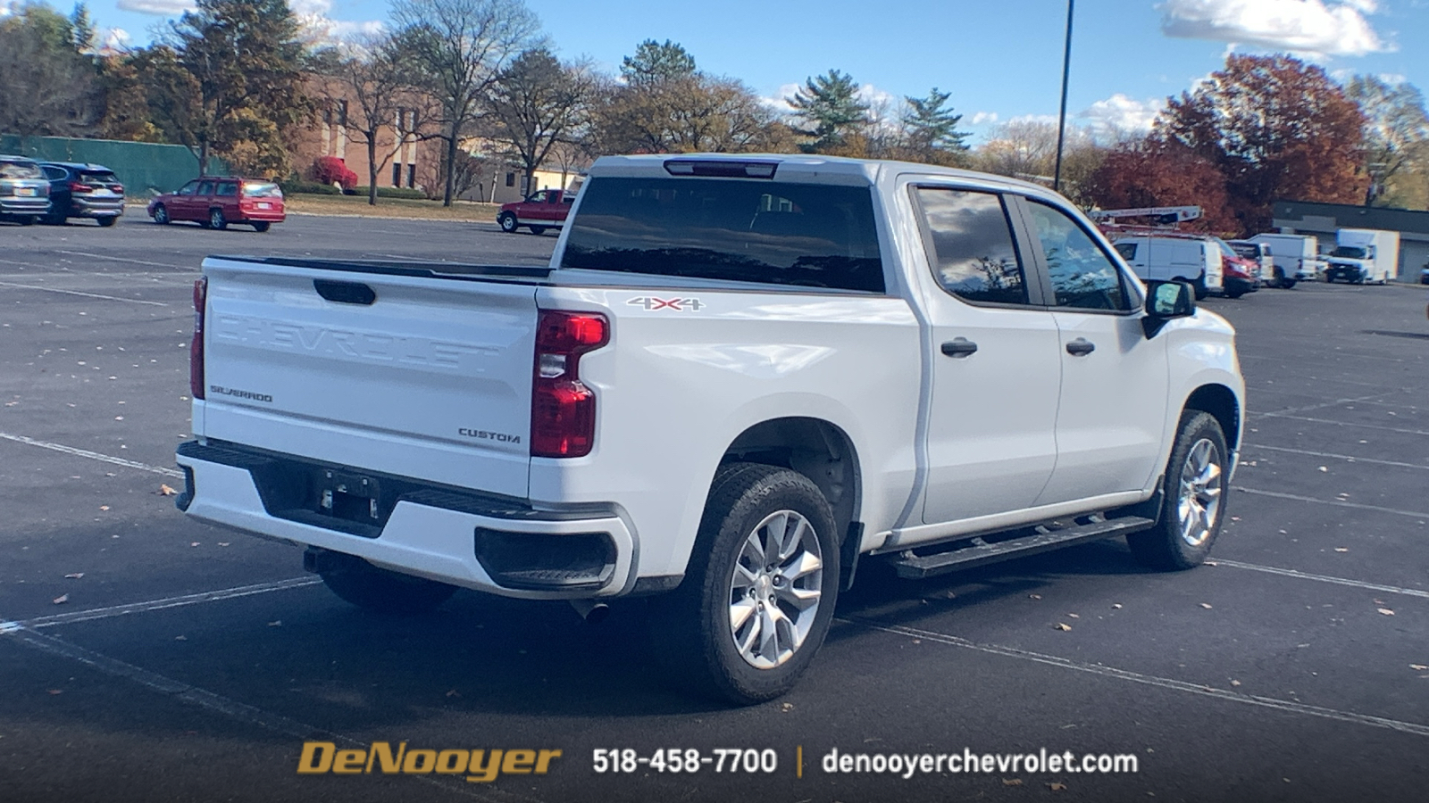 2023 Chevrolet Silverado 1500 Custom 9