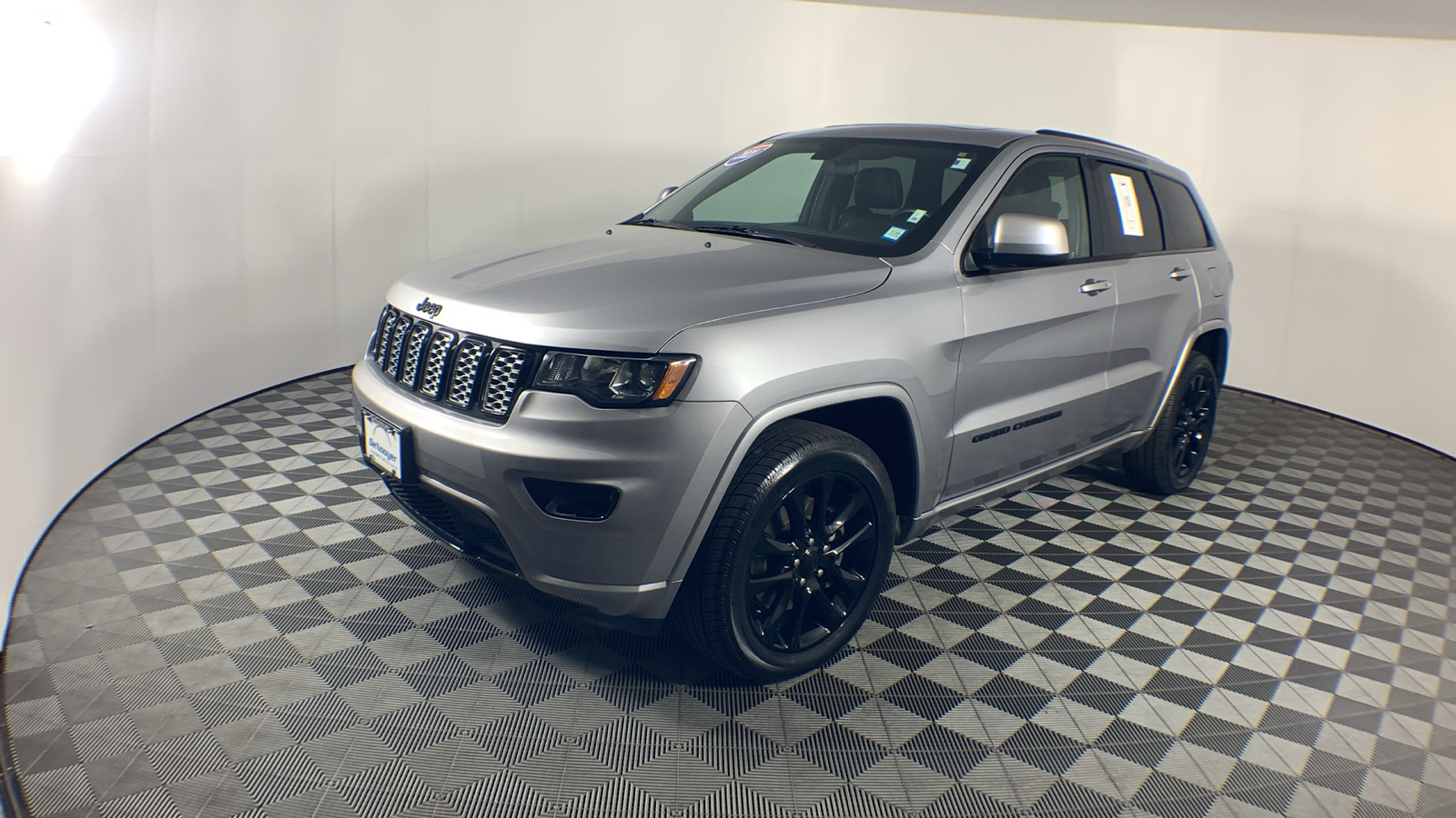 2021 Jeep Grand Cherokee Laredo X 4