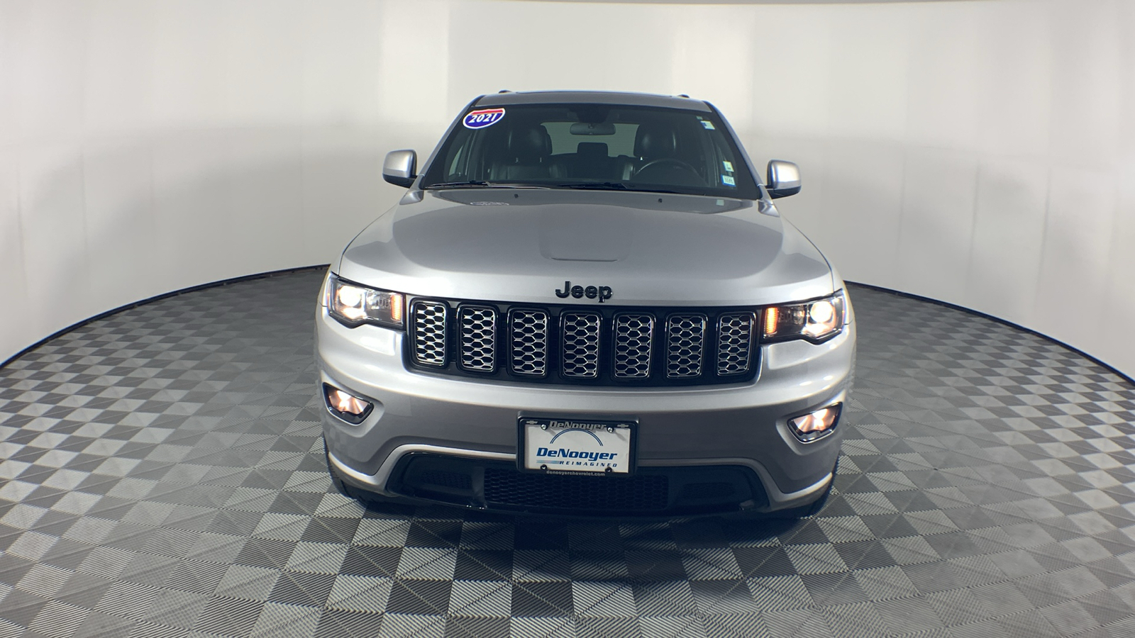 2021 Jeep Grand Cherokee Laredo X 11