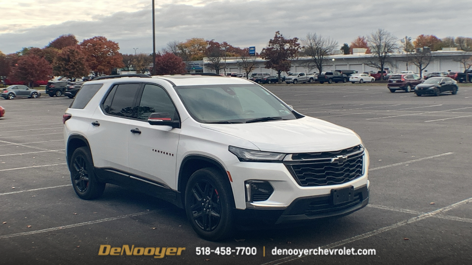 2023 Chevrolet Traverse Premier 1