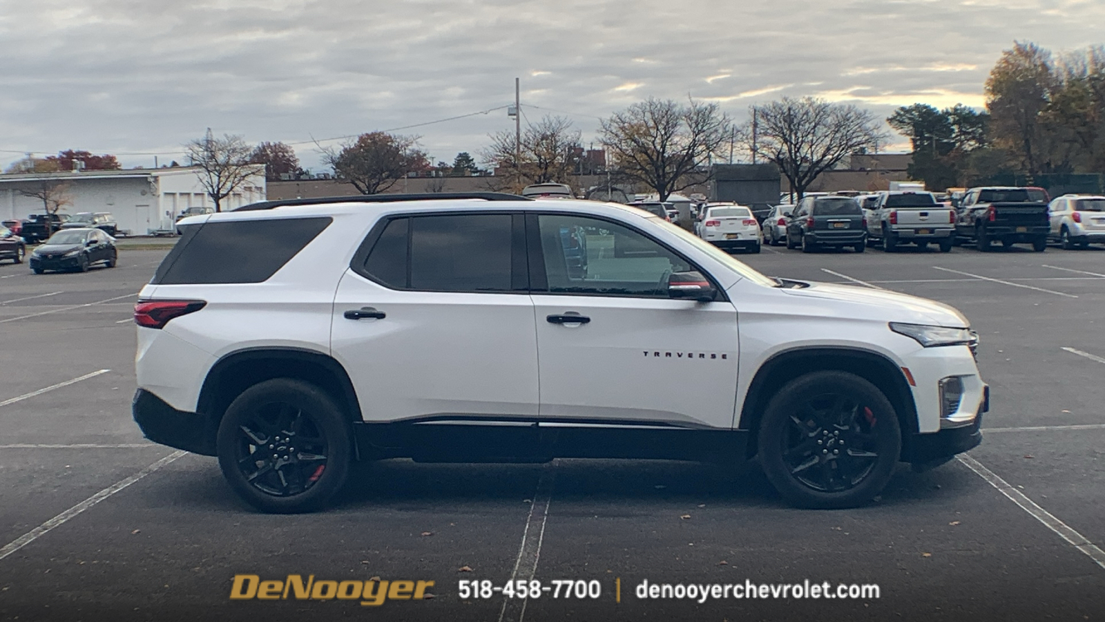 2023 Chevrolet Traverse Premier 10