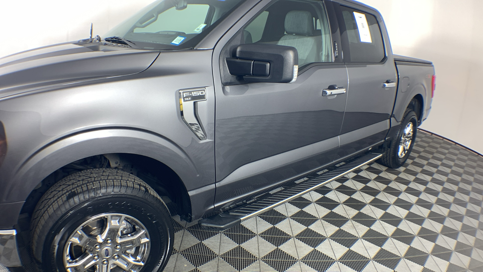 2022 Ford F-150 XLT 56