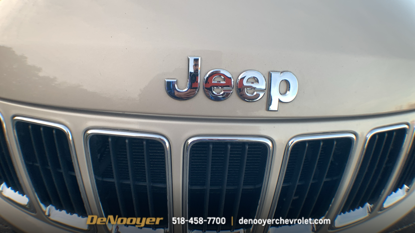 2015 Jeep Grand Cherokee Laredo 17