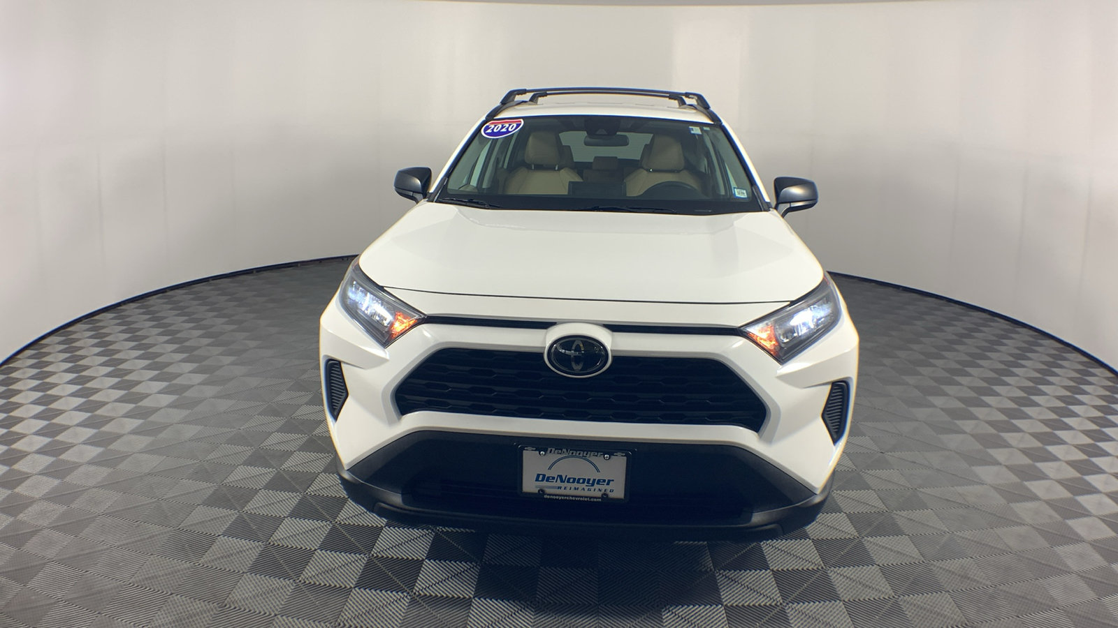 2020 Toyota RAV4 LE 11