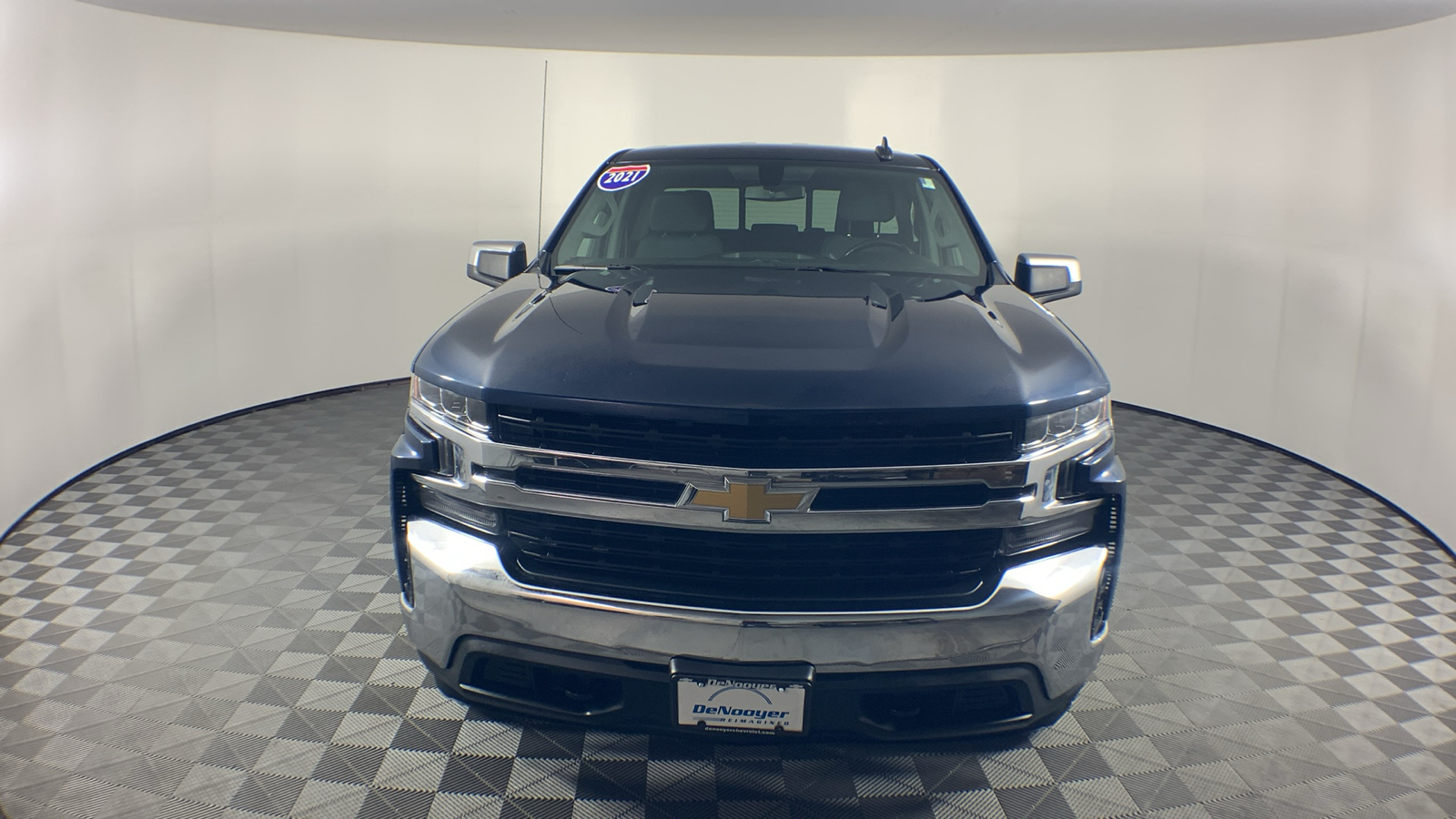 2021 Chevrolet Silverado 1500 LT 3