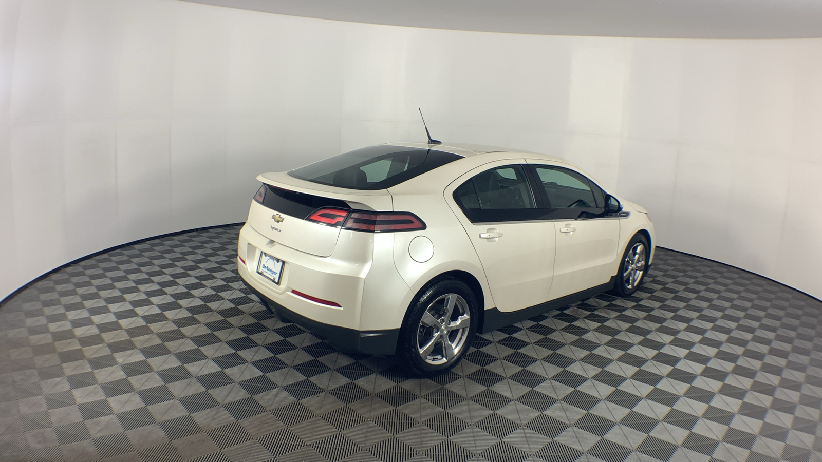 2013 Chevrolet Volt Base 8