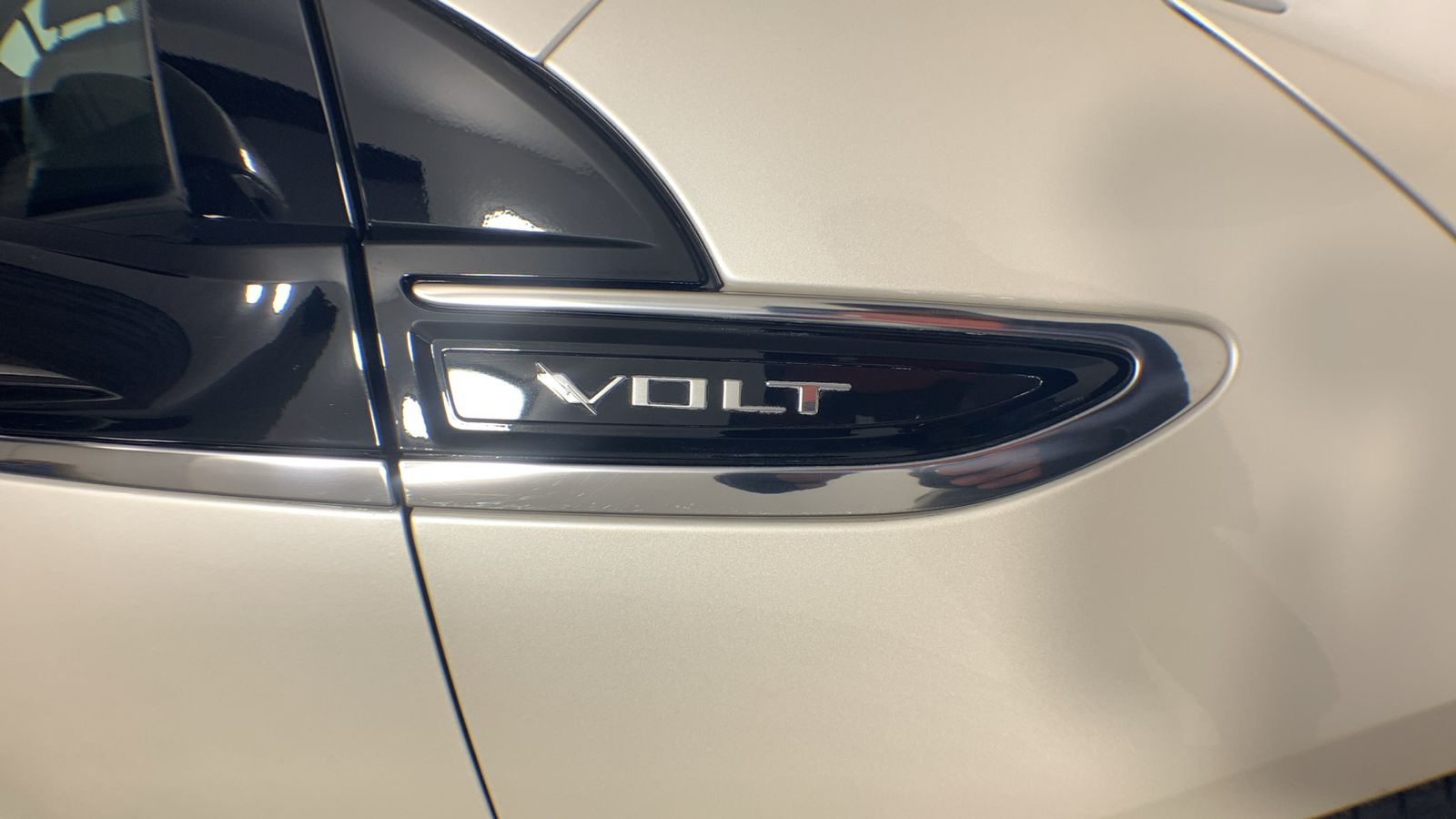 2013 Chevrolet Volt Base 44