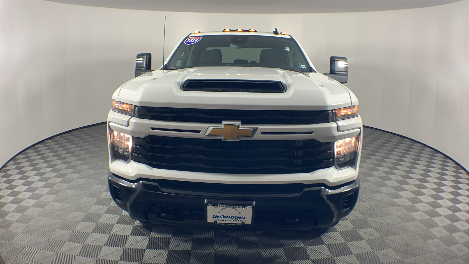 2024 Chevrolet Silverado 2500HD Custom 11