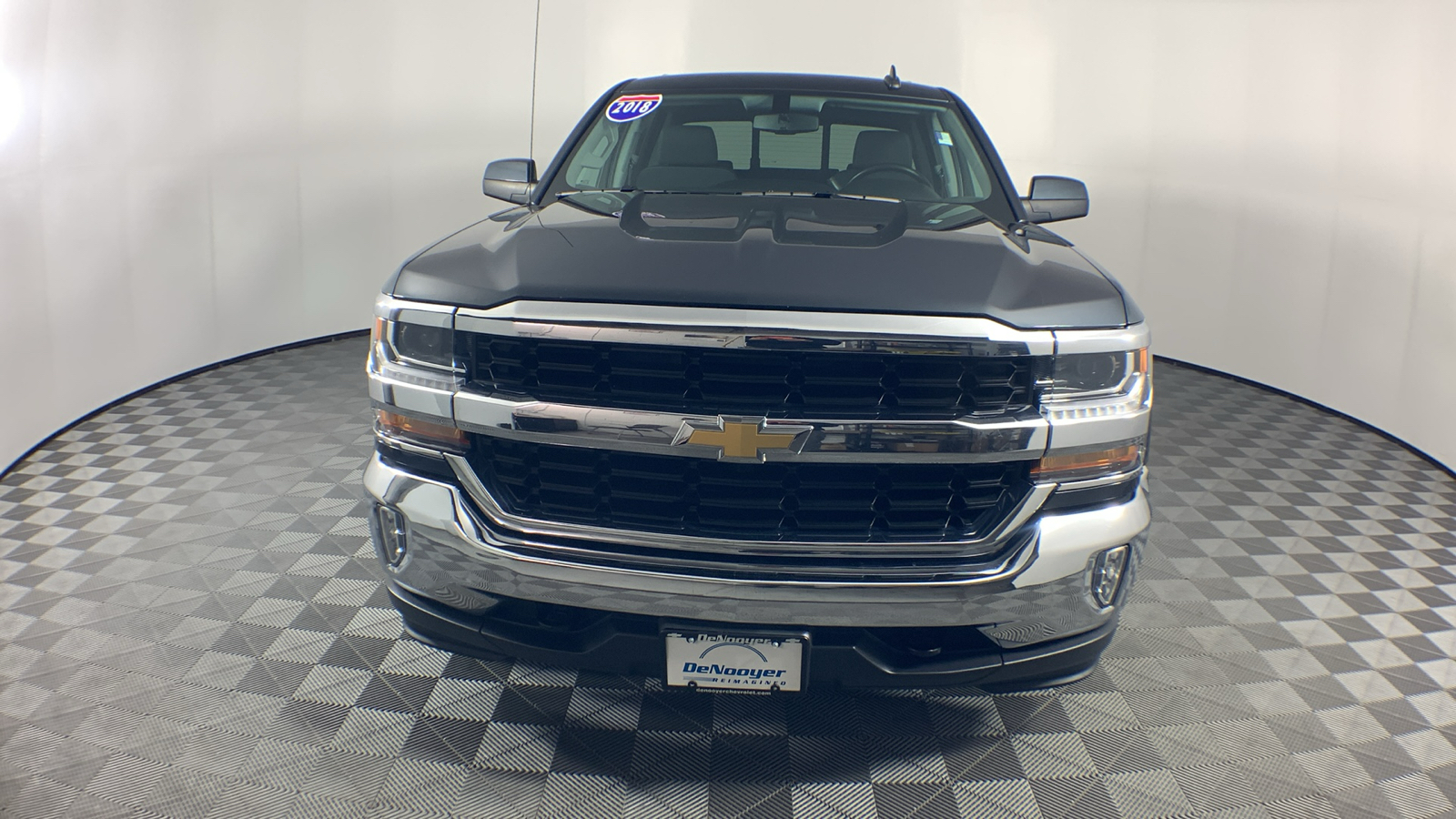 2018 Chevrolet Silverado 1500 LT 3