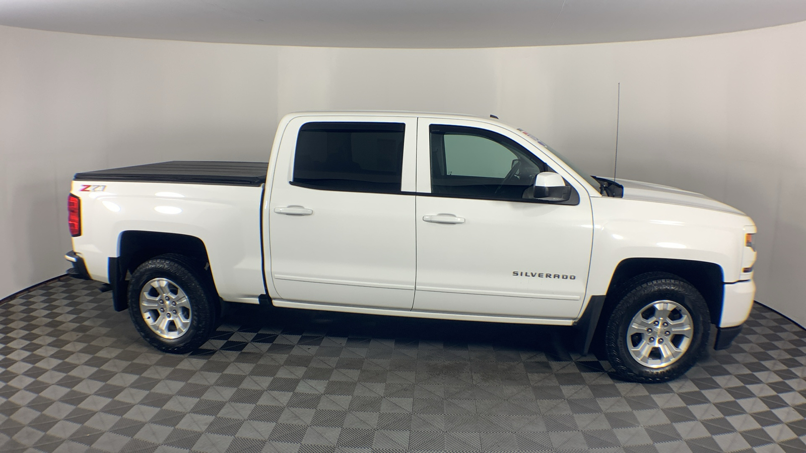 2018 Chevrolet Silverado 1500 LT 9