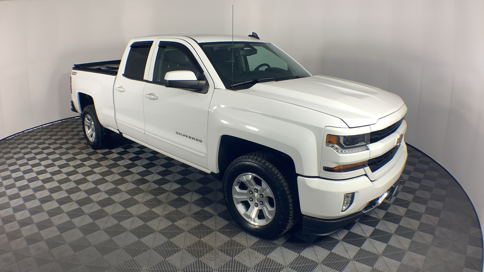 2019 Chevrolet Silverado 1500 LD LT 1