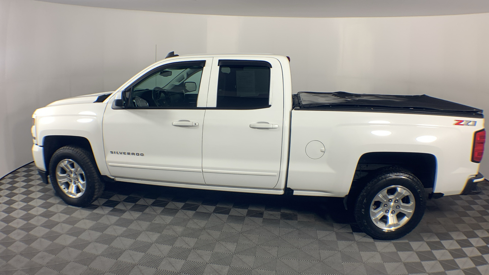 2019 Chevrolet Silverado 1500 LD LT 5