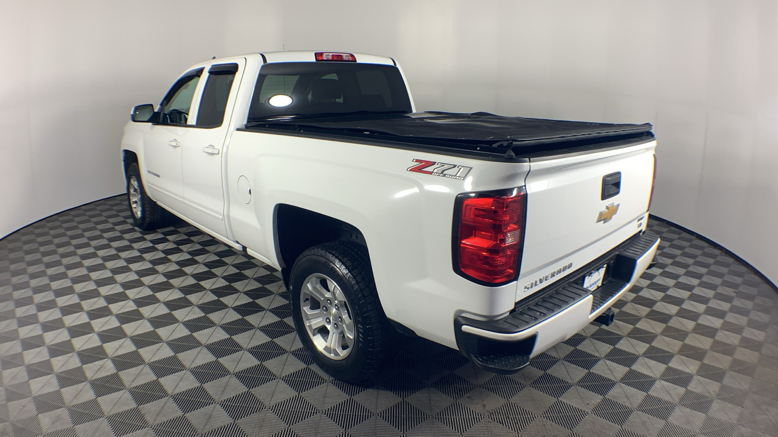 2019 Chevrolet Silverado 1500 LD LT 6