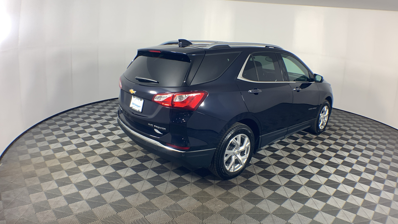 2021 Chevrolet Equinox Premier 8