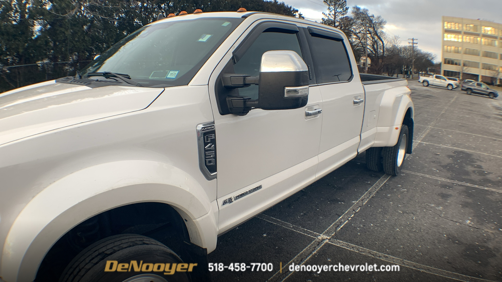 2019 Ford F-450SD Platinum 32