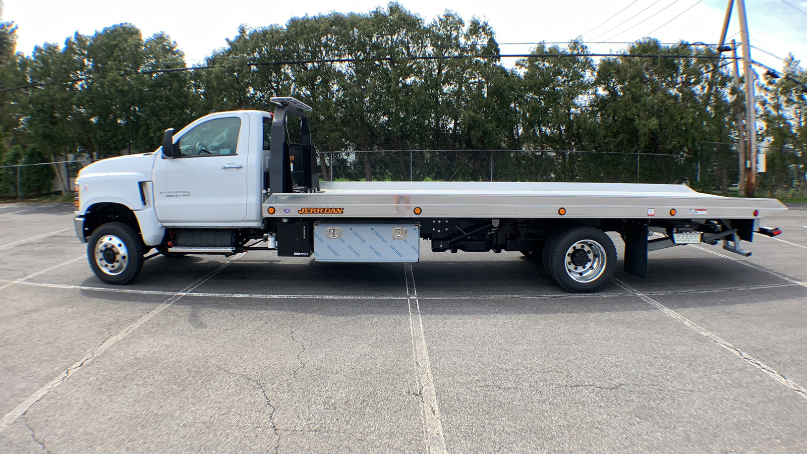 2023 Chevrolet Silverado 6500HD  5