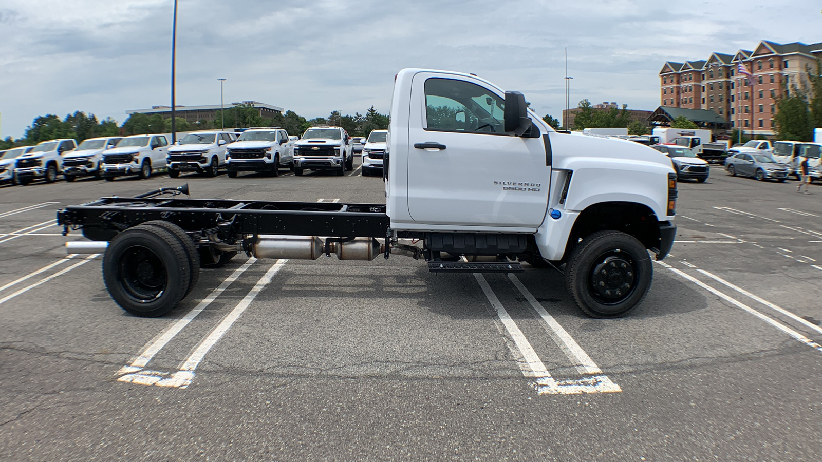 2024 Chevrolet Silverado 5500HD Work Truck 9