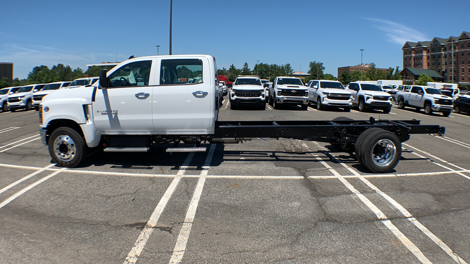 2024 Chevrolet Silverado 5500HD Work Truck 5