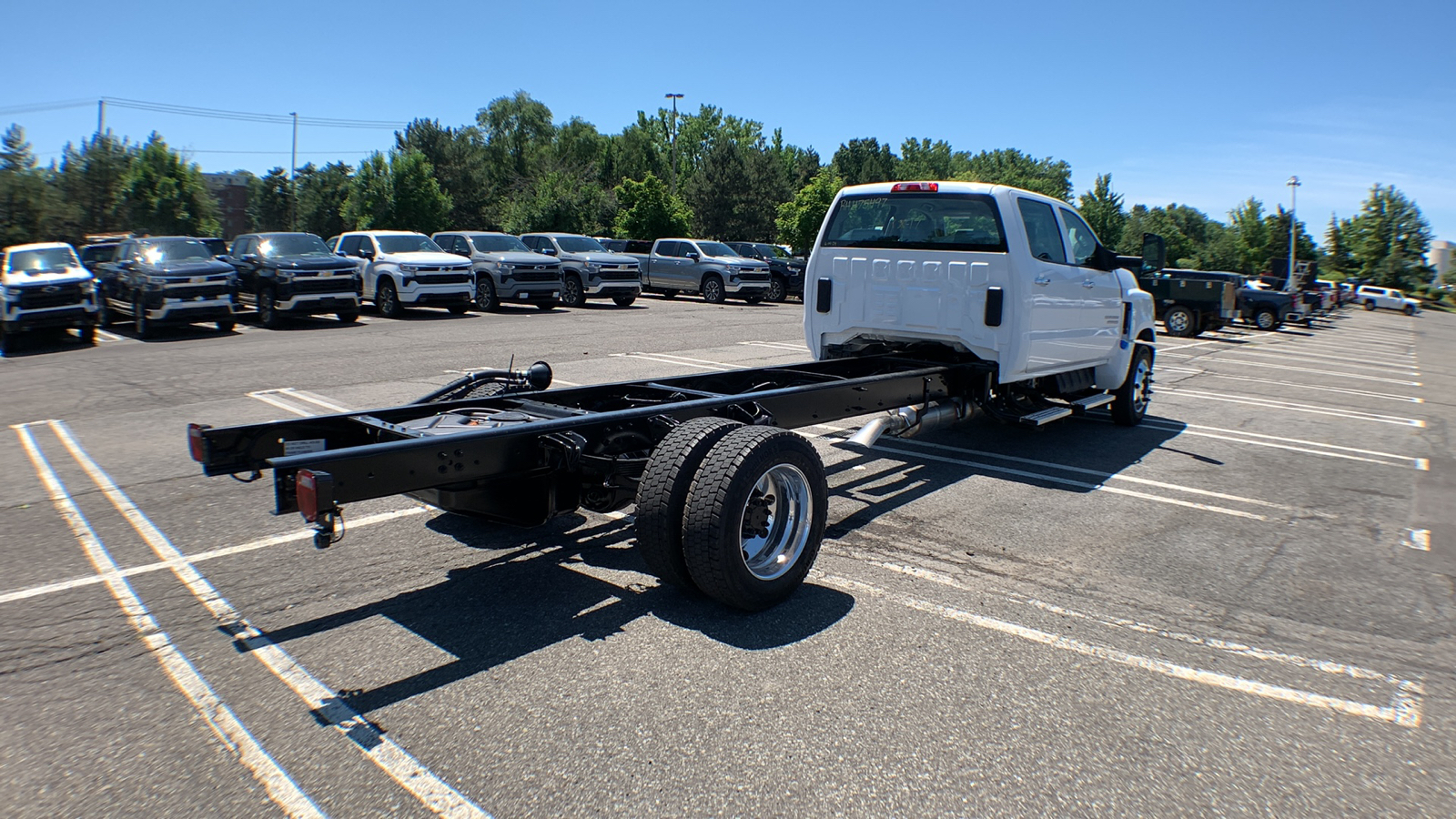 2024 Chevrolet Silverado 5500HD Work Truck 8