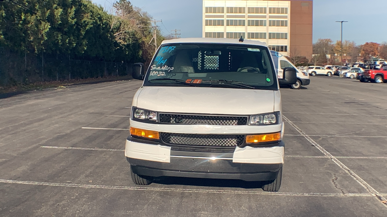 2024 Chevrolet Express 2500 Work Van 3