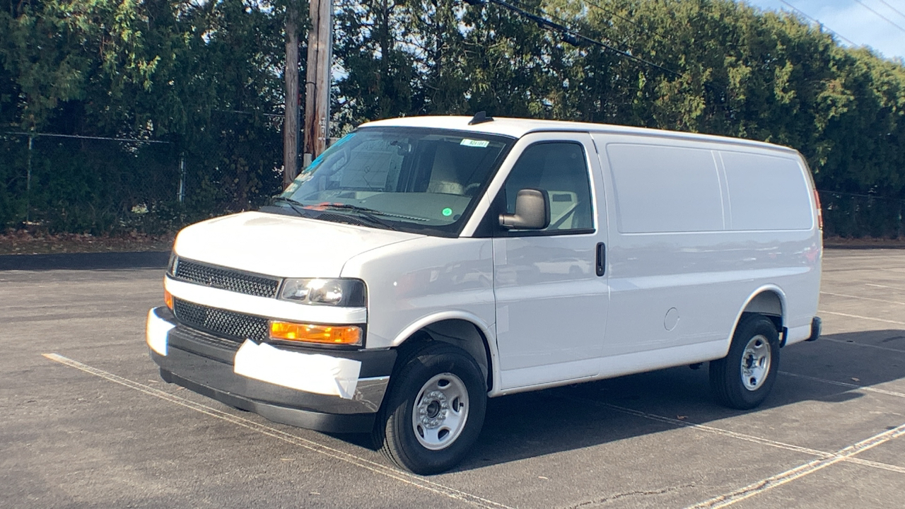 2024 Chevrolet Express 2500 Work Van 4