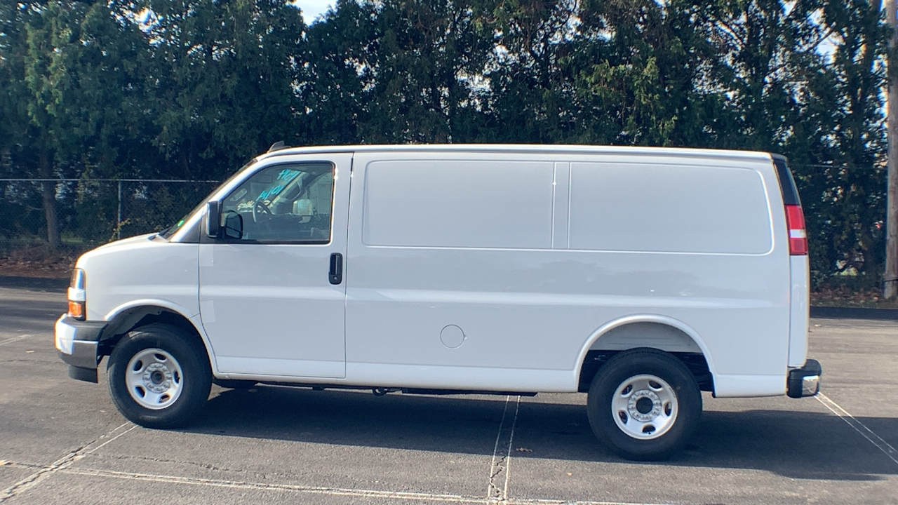 2024 Chevrolet Express 2500 Work Van 5