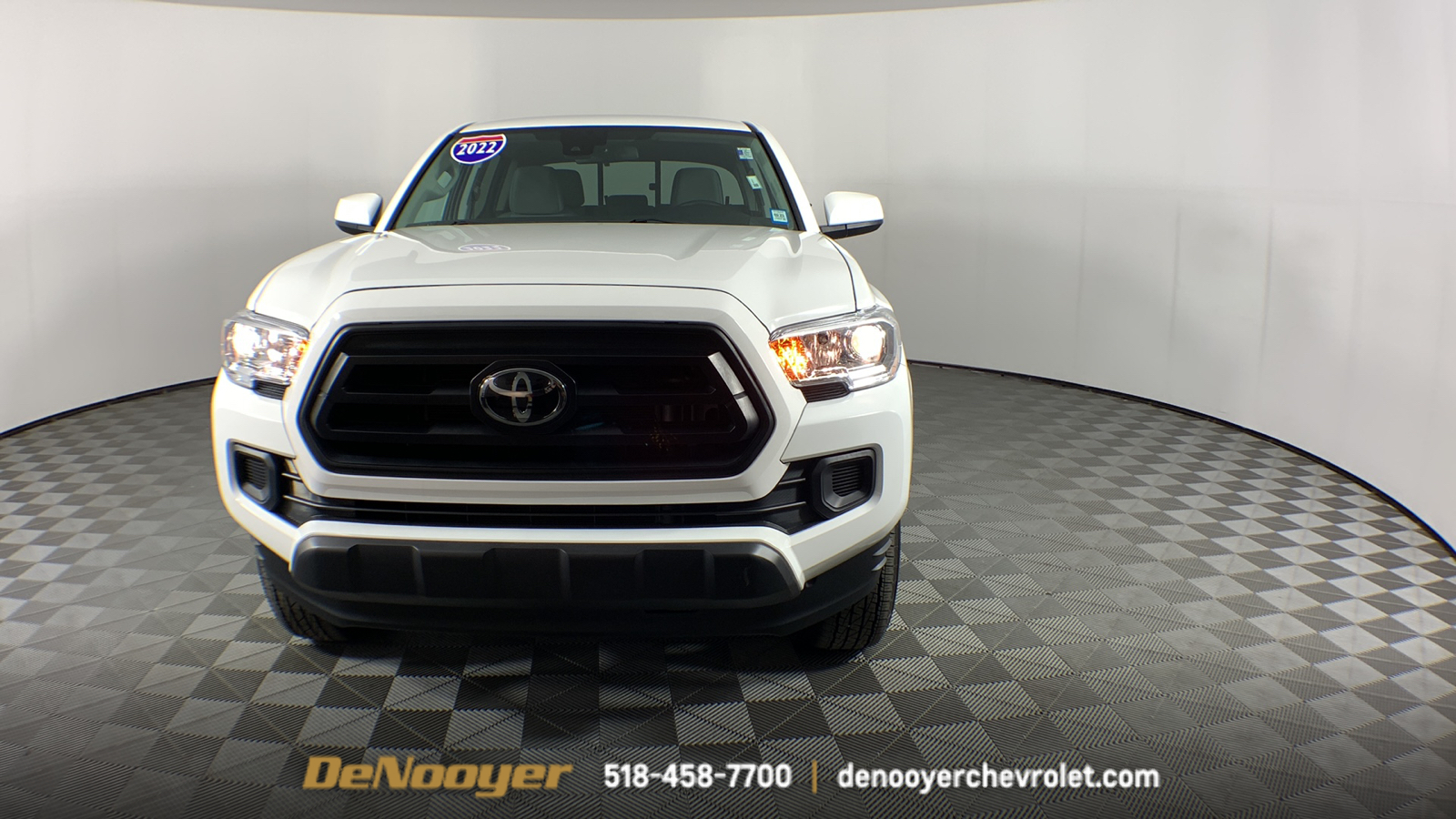 2022 Toyota Tacoma SR 11