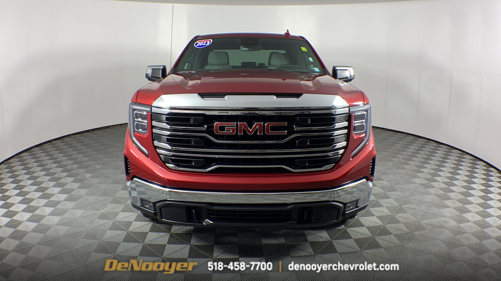 2023 GMC Sierra 1500 SLT 3