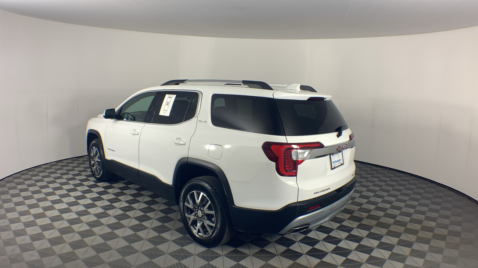 2023 GMC Acadia SLE 6