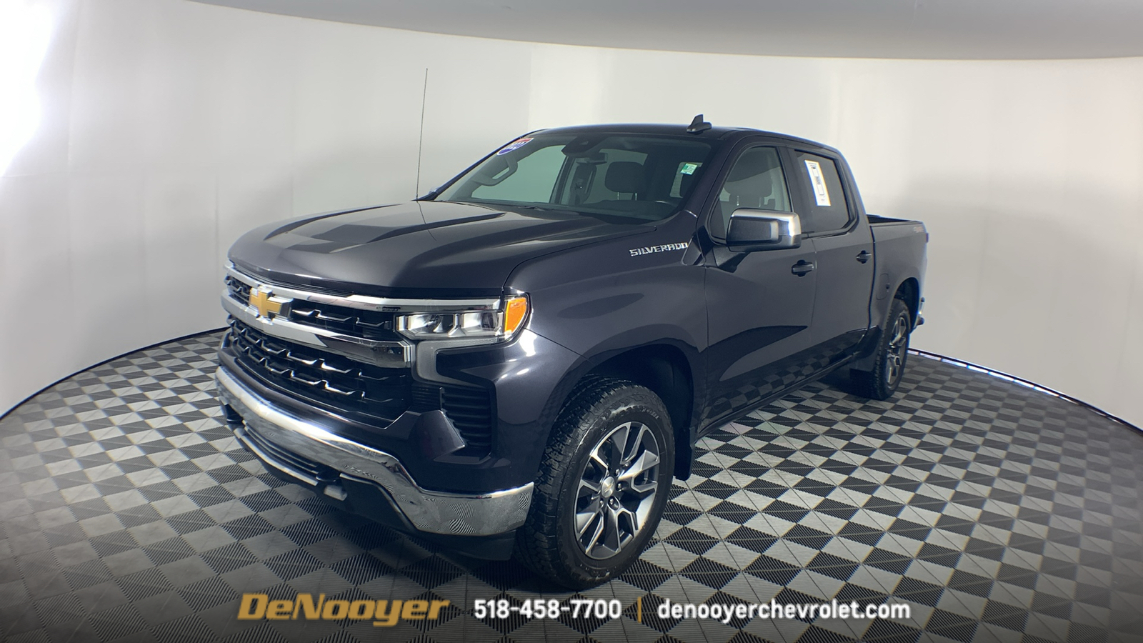 2022 Chevrolet Silverado 1500 LT 3