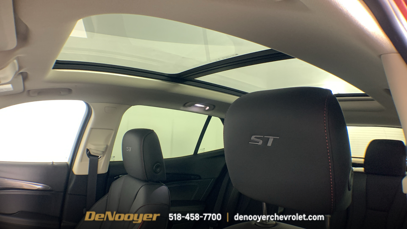 2023 Buick Envision Essence 26