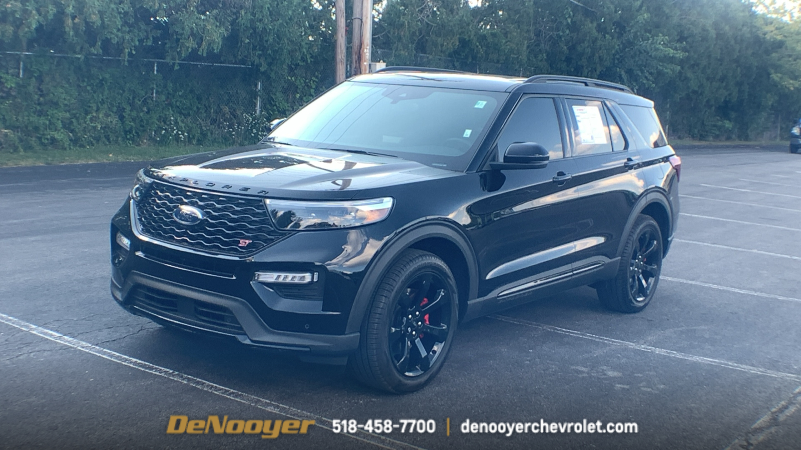 2023 Ford Explorer ST 4