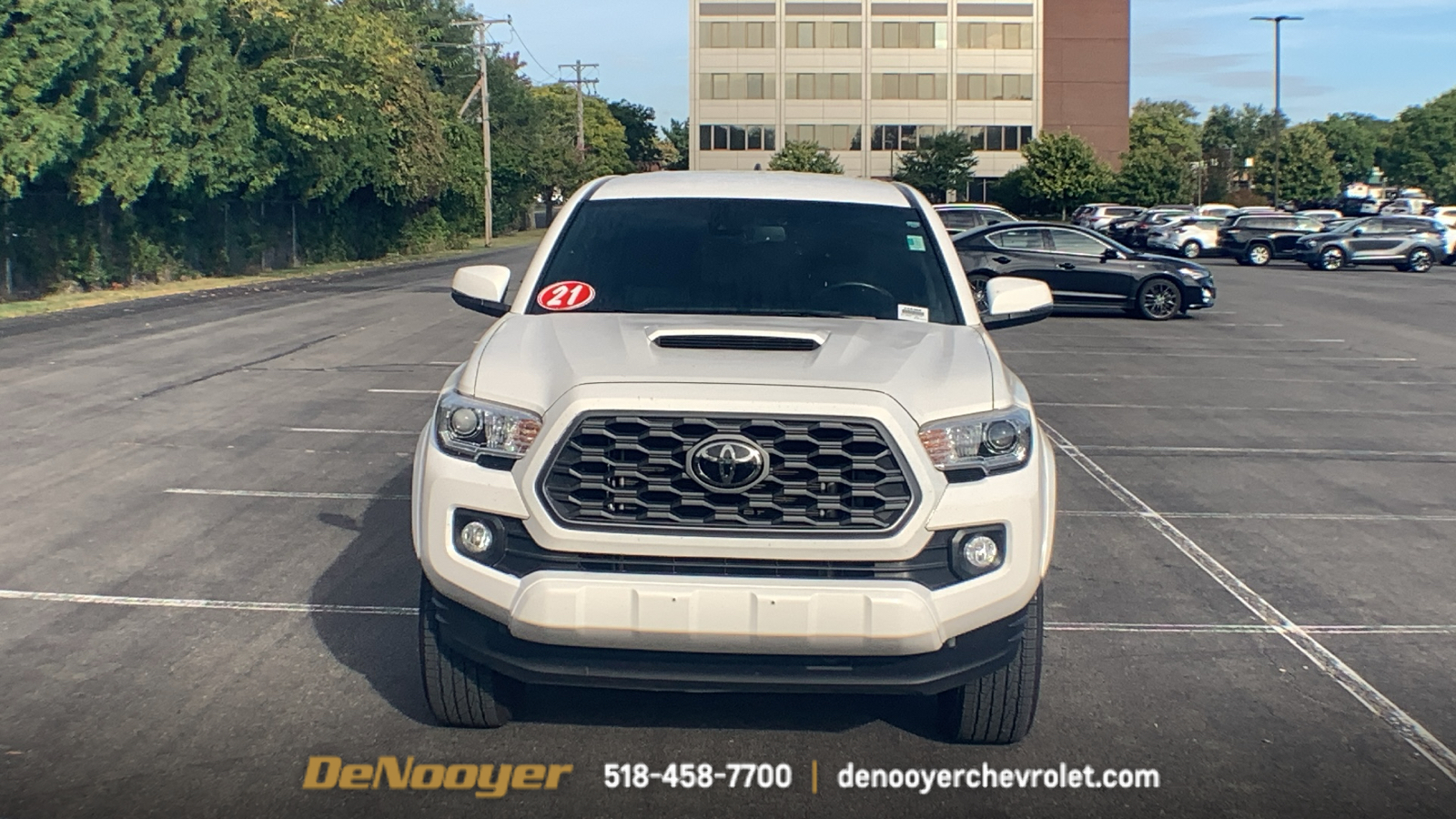 2021 Toyota Tacoma TRD Sport 3