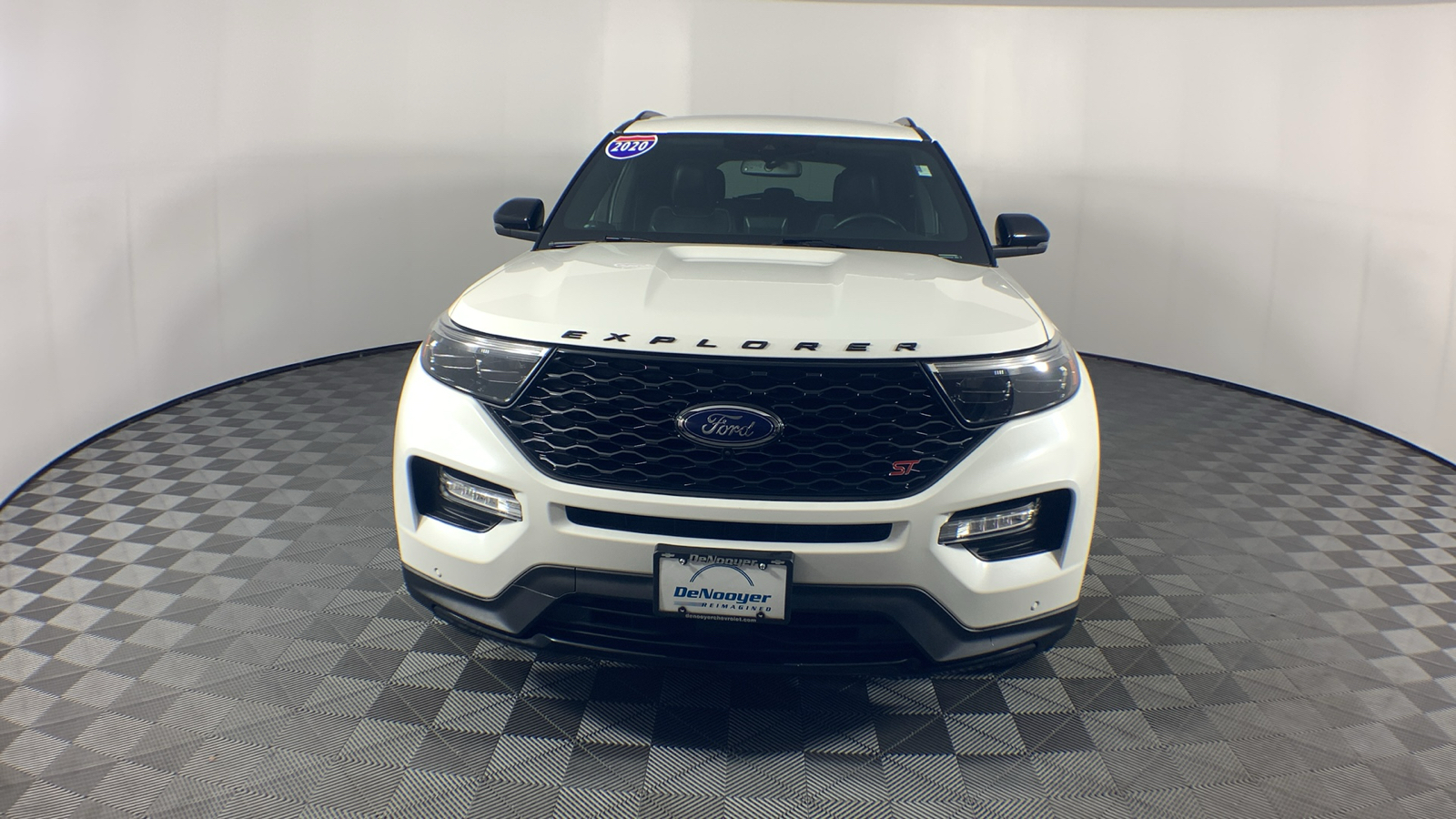 2020 Ford Explorer ST 3