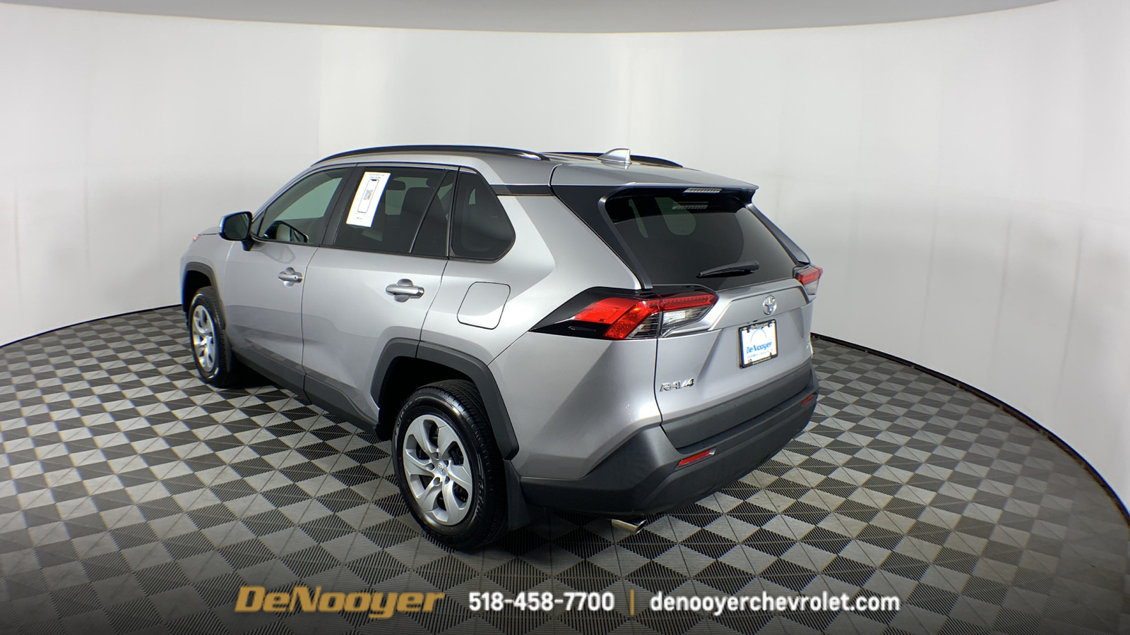 2021 Toyota RAV4 LE 6